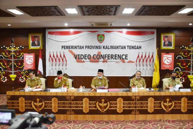 FOTO : Gubernur Kalimantan Tengah (Kalteng), H. Sugianto Sabran, diwakili oleh Sekretaris Daerah Kalteng, H. Fahrizal Fitri saat menggelar release media terkait status PT. SML, Rabu (1/9/2020).