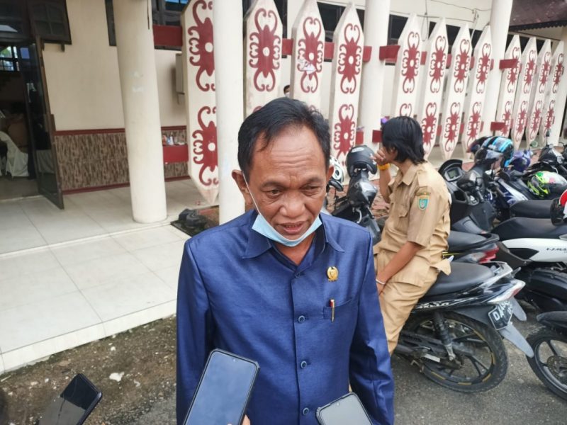 Terkait Kades Terjerat Hukum, Ini Pesan Wakil Rakyat Barsel Terkait Kades Terjerat Hukum, Ini Pesan Wakil Rakyat Barsel